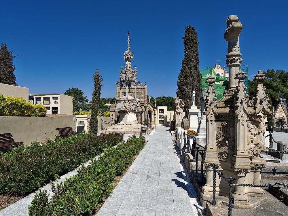 Denkmäler in Lloret de Mar - Friedhof der Moderne